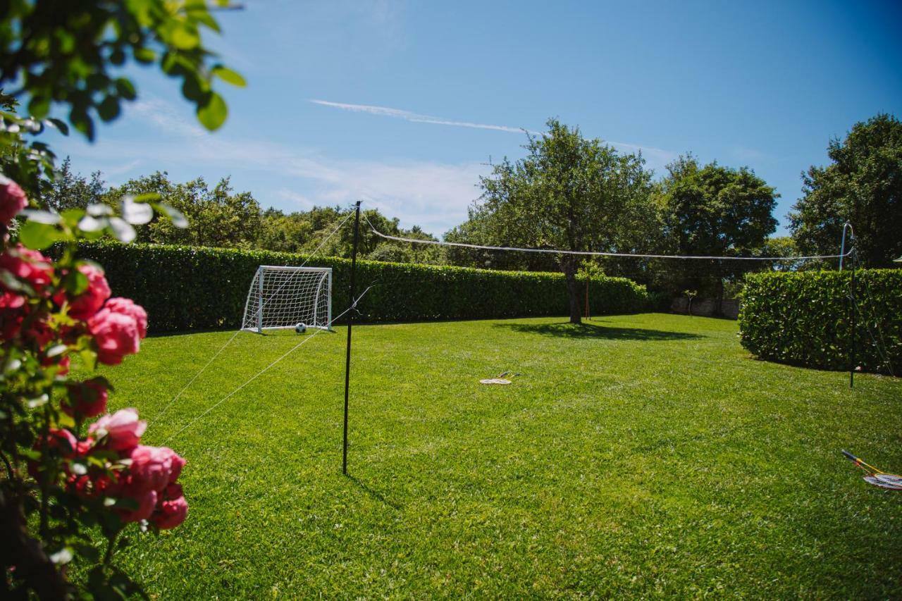 Villa Kringa Tinjan Exteriér fotografie